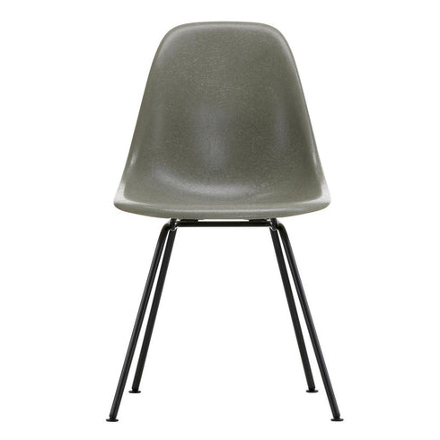 Cadeira Eames em Fibra de Vidro DSX / Base Preta